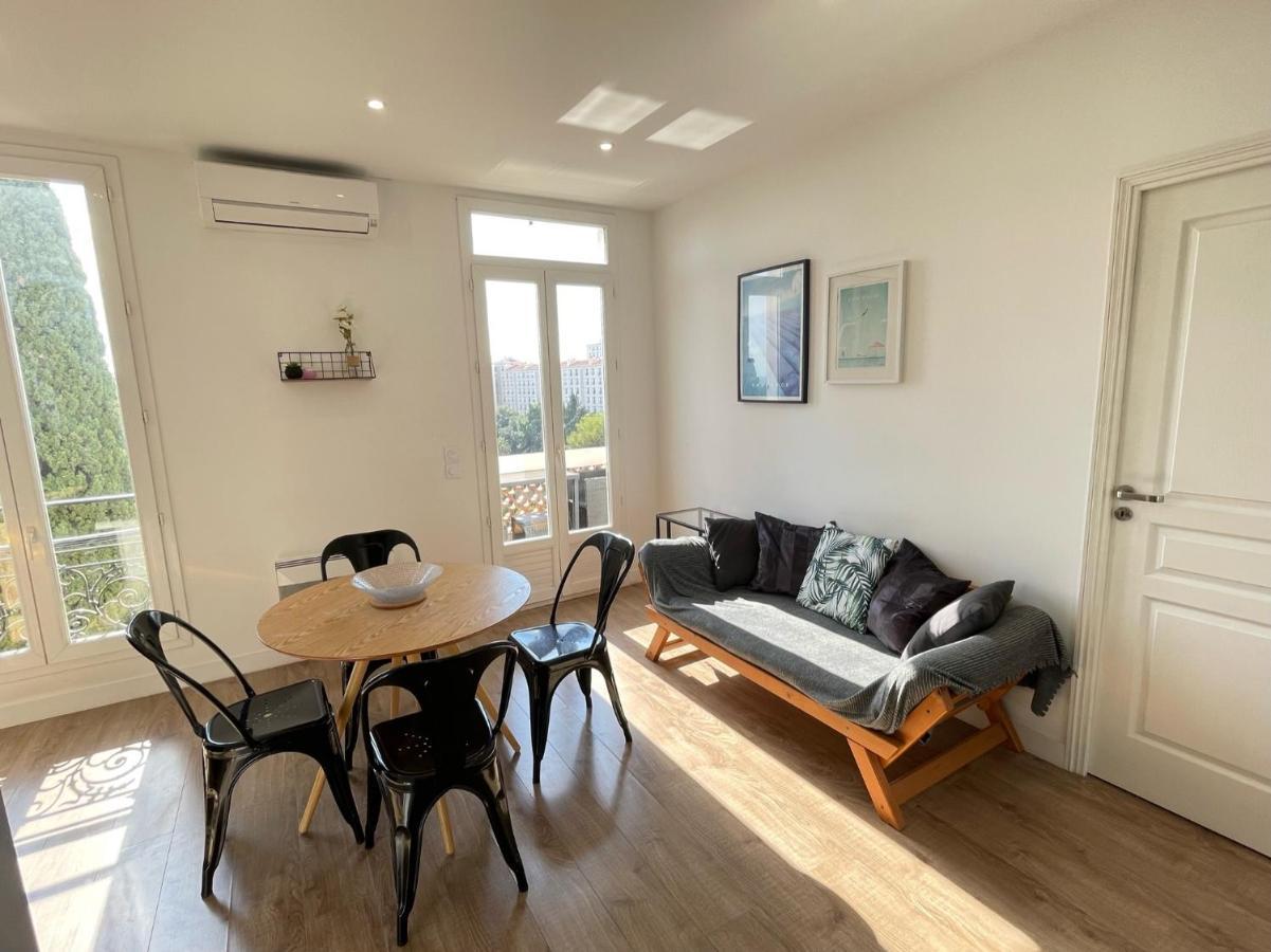 Nice Renting - Cambrai - Luxurious Sea View Terrasse - King Bed - Parking - Ac - Fully Equipped المظهر الخارجي الصورة